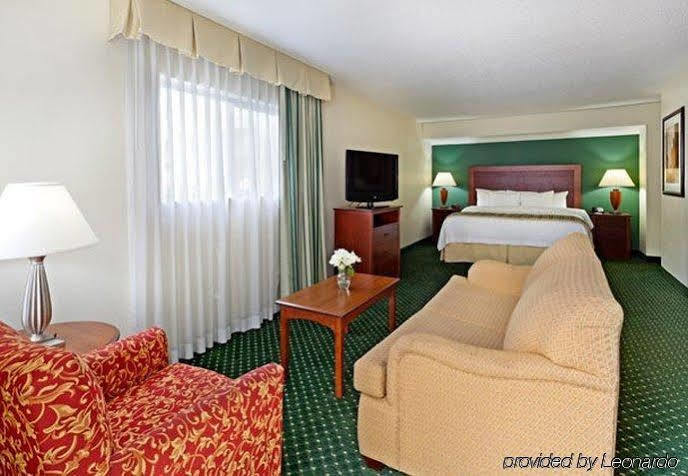 Residence Inn By Marriott Spartanburg Exterior photo